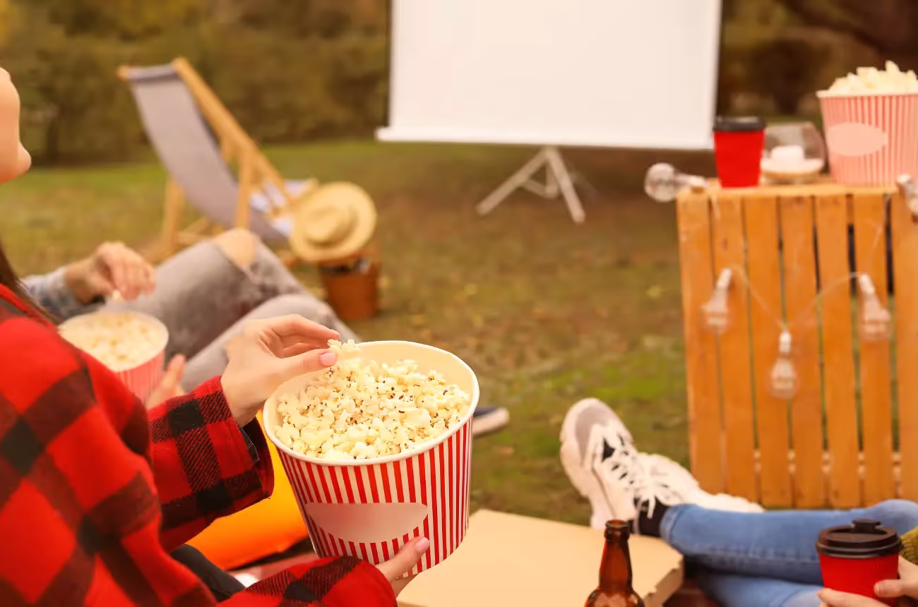 Utendørs kino som dugnad